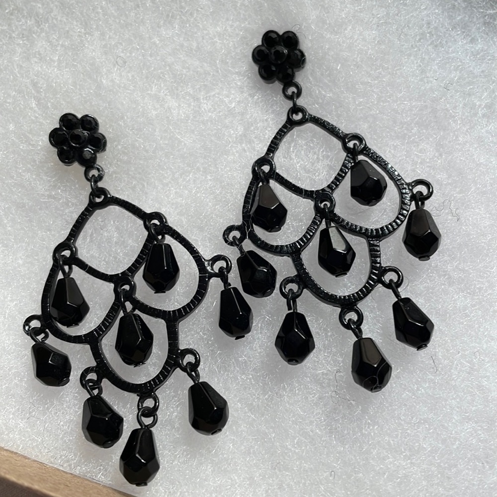 Black beaded chandelier earrings.